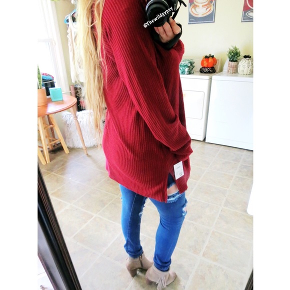 NWT Ultra soft maroon cable knit sweater 🍁 - Picture 4 of 6